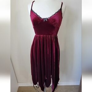 Babydoll Velvet Dress Burgundy Lace-Trimmed Asymetric Hem